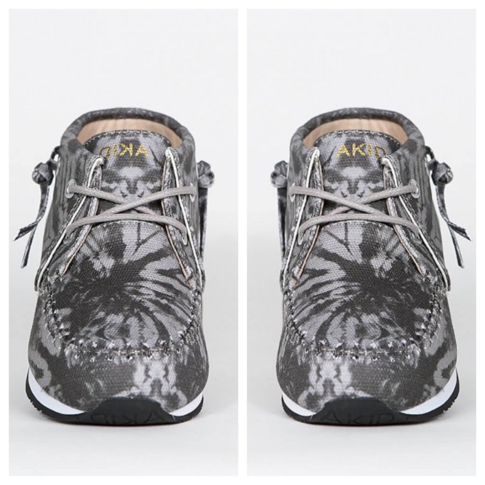 Akid boys grey tie dye sneaker boot camo canvas shoe youth size 5